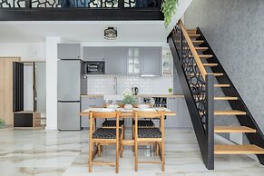 Two-level Apartment by Renters Prestige