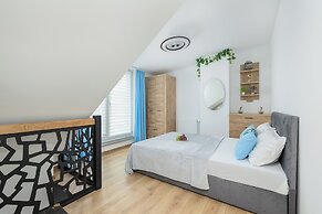 Two-level Apartment by Renters Prestige