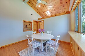 Peaceful Warrenville Home: 1 Mi to Herrick Lake!