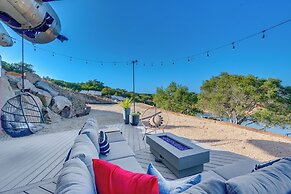 Fallbrook Airplane Home w/ Fire Pit & Mtn Views!