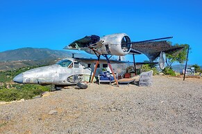 Fallbrook Airplane Home w/ Fire Pit & Mtn Views!
