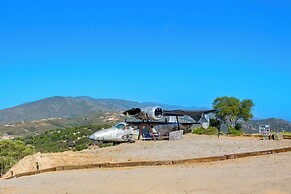 Fallbrook Airplane Home w/ Fire Pit & Mtn Views!