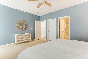 Deck, Hot Tub & Resort Amenities: Ocean View Gem