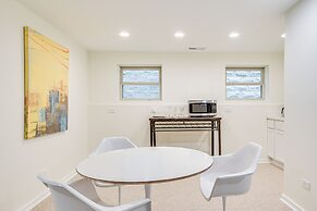 Walk to Lake Michigan: Chicago Apt w/ Deck