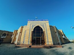 Pakhlavon Hotel