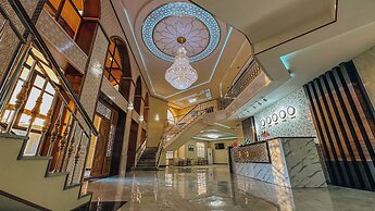 Pakhlavon Hotel