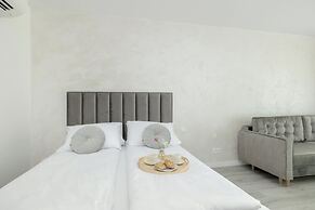 Sea&lake 209 With Parking by Renters