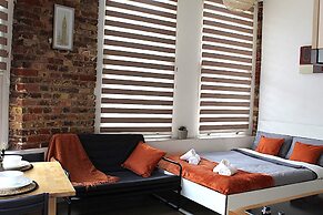 Charming Central London Studio With Sofabed