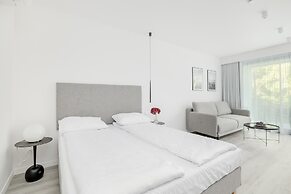 Air-conditioned Studio for 4 by Renters