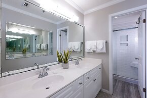 Phoenix V 1403 3 Bedroom Condo