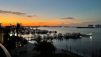 Phoenix On The Bay 1333 - Poseidon House 5 Bedroom Condo