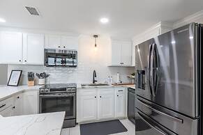 Phoenix X 1403 3 Bedroom Condo