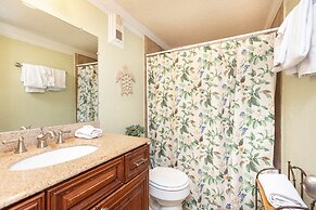 Island Winds East 811 3 Bedroom Condo