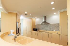 Phoenix On The Bay 1103 4 Bedroom Condo