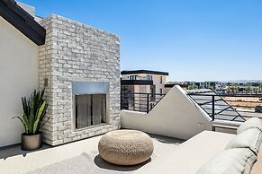 Break Point 6 Bedroom Home