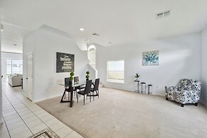 Elegant 5br Villa With Private Pool 5 Bedroom Home by RedAwning