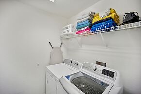 Elegant 5br Villa With Private Pool 5 Bedroom Home by RedAwning