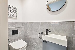 Host Stay Damson Cottage