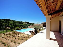 Luxury Villa in Provence With a Private Pool