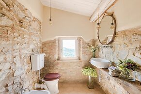 Le Due Terre Farmhouse