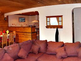 Luxury Flat With Sauna in the French Alps