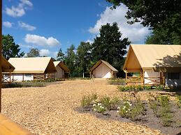Tent Lodge With Bathroom and Airco, Near a Lake