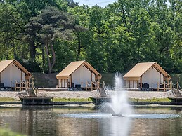 Tent Lodge With Bathroom and Airco, Near a Lake