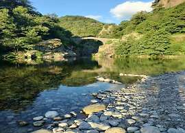 Sunlit Villa in Banne