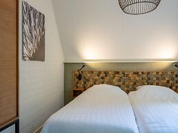 Child-friendly House With 2 Bathrooms, on a Holiday Park at the Vrache