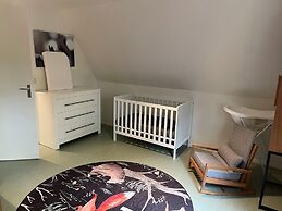 Child-friendly House With 2 Bathrooms, on a Holiday Park at the Vrache