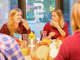 Child-friendly House With 2 Bathrooms, on a Holiday Park at the Vrache