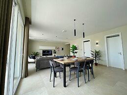 Bugibba Square Seafront LUX Apartments