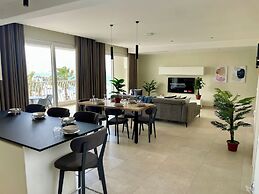 Bugibba Square Seafront LUX Apartments
