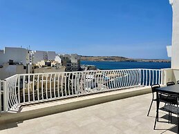 Bugibba Square Seafront LUX Apartments