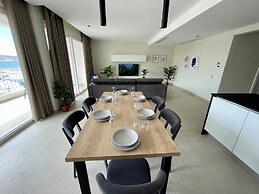 Bugibba Square Seafront LUX Apartments