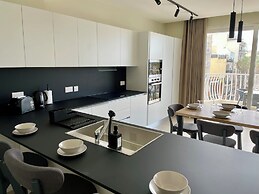 Bugibba Square Seafront LUX Apartments