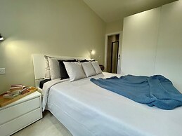 Bugibba Square Seafront LUX Apartments