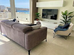 Bugibba Square Seafront LUX Apartments