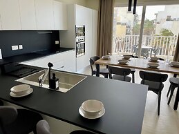 Bugibba Square Seafront LUX Apartments