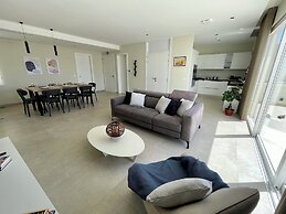 Bugibba Square Seafront LUX Apartments