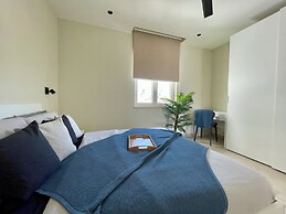 Bugibba Square Seafront LUX Apartments