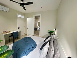 Bugibba Square Seafront LUX Apartments