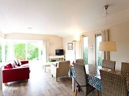 Cozy Chalet With a Combination Microwave