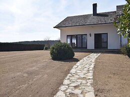 Welcoming Holiday Home With Large Garden