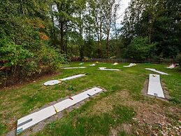 Cozy Chalet Near a National Park