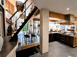 Luxurious Villa With Private spa Near Beach