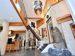 Luxurious Villa With Private spa Near Beach