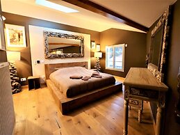 Luxurious Villa With Private spa Near Beach