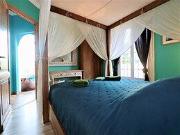 Luxurious Villa With Private spa Near Beach