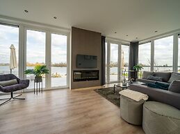 Luxury Villa With Dishwasher